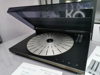 BEOGRAM 9000 TURNTABLE